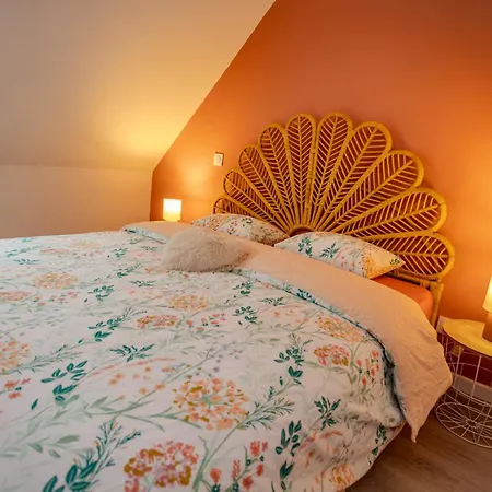 Les Cigognes De La Reserve Holiday home